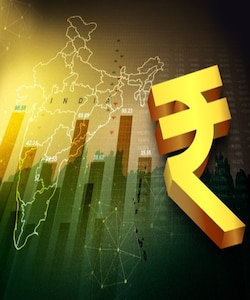 RBI intervention, a breather in dollar rally help rupee to recover in early trade