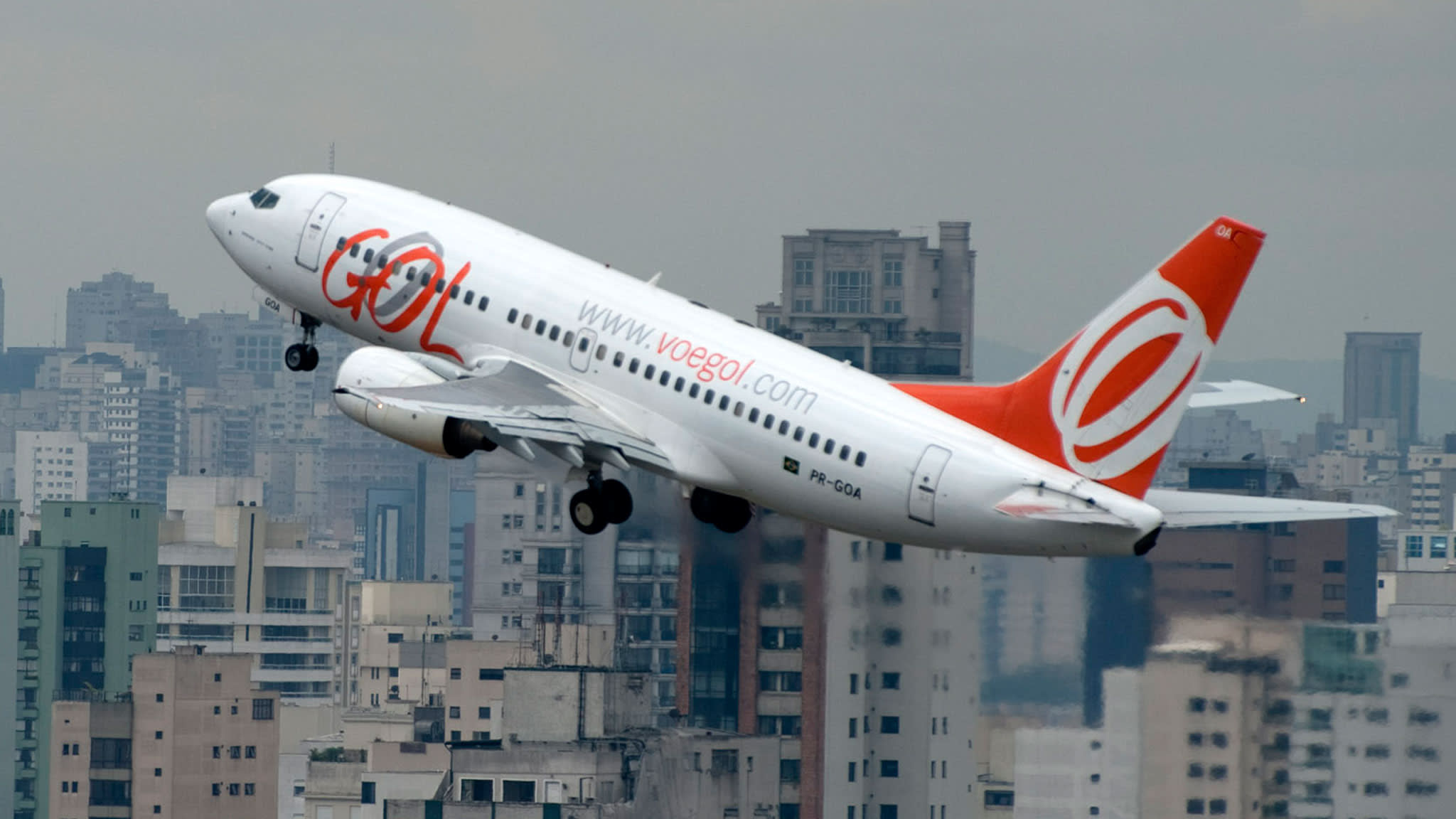 Gol unveils offering for air miles unit